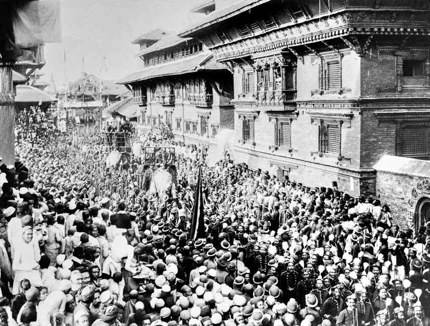 पाटन दरबार क्षेत्रमा श्री ३ देवशम्शेरको सिन्दूरजात्रा । 