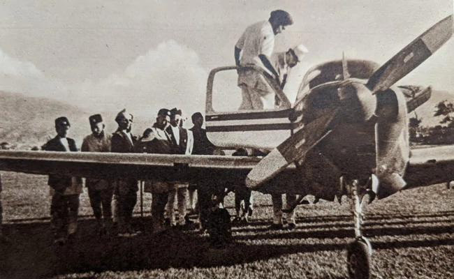 २००६ सालमा काठमाडौं उत्रिएको पहिलो विमान जो धान ओसार्ने प्रयासका लागि बोलाइएको थियो