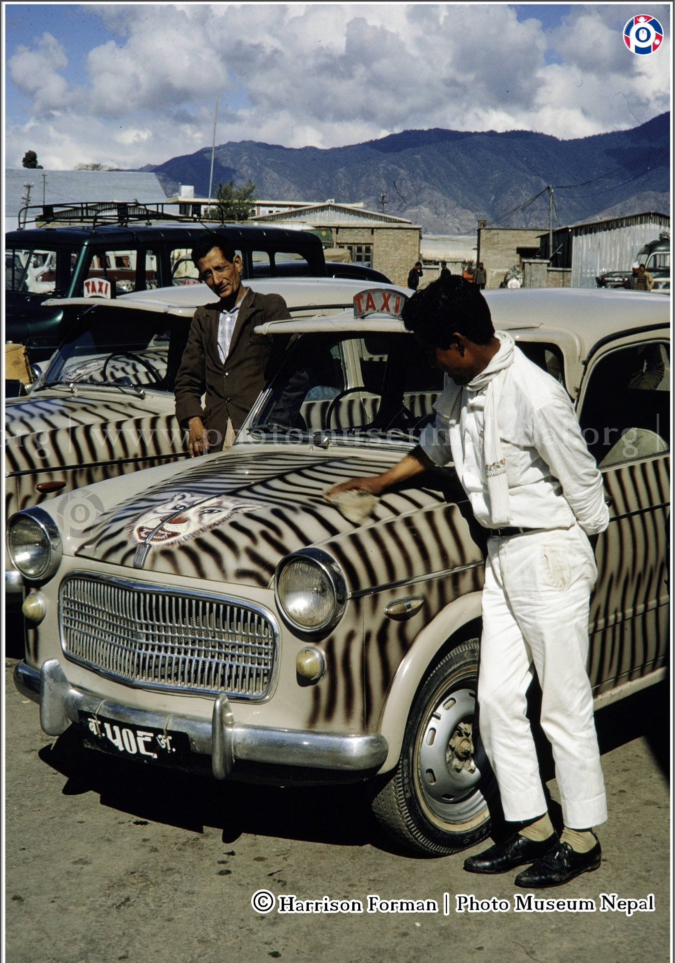 त्यो बेला काठमाण्डाैका सडकमा प्रशस्तै बाघ छापे ट्याक्सी भेटिन्थे